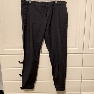 Lululemon pants size 40 waist, 34 length